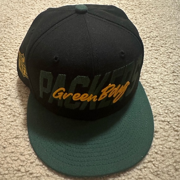 Greenbay Packers Fitted hat - Picture 2 of 4